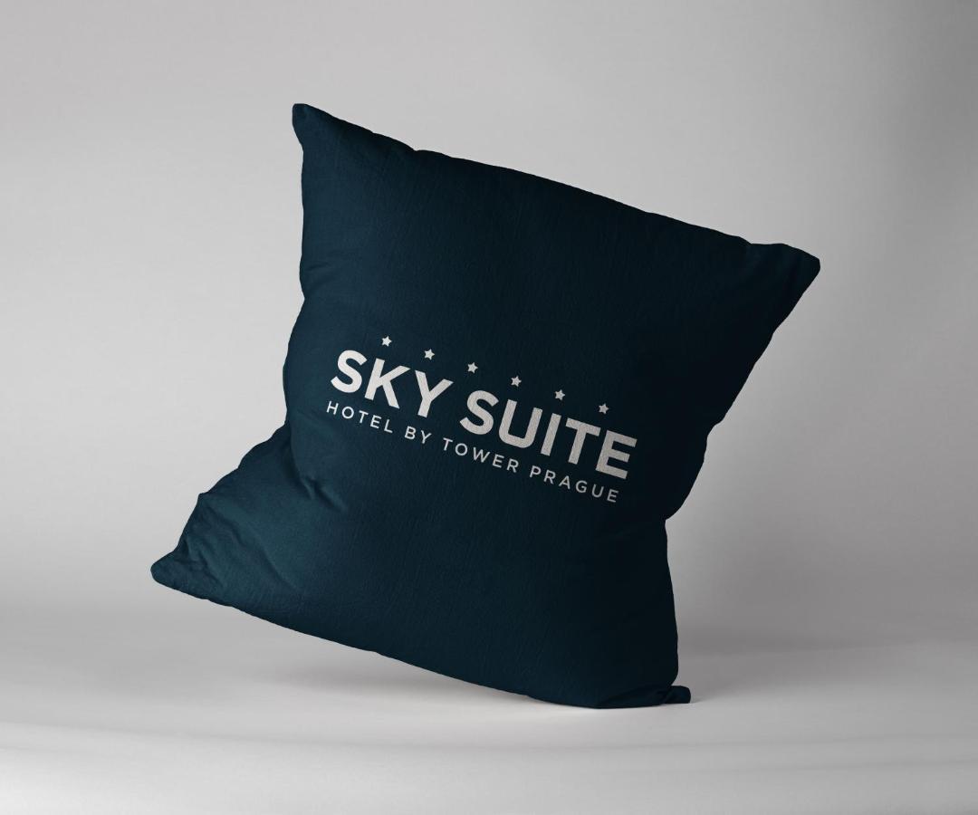 Sky Suite Hotel Prag Exteriör bild